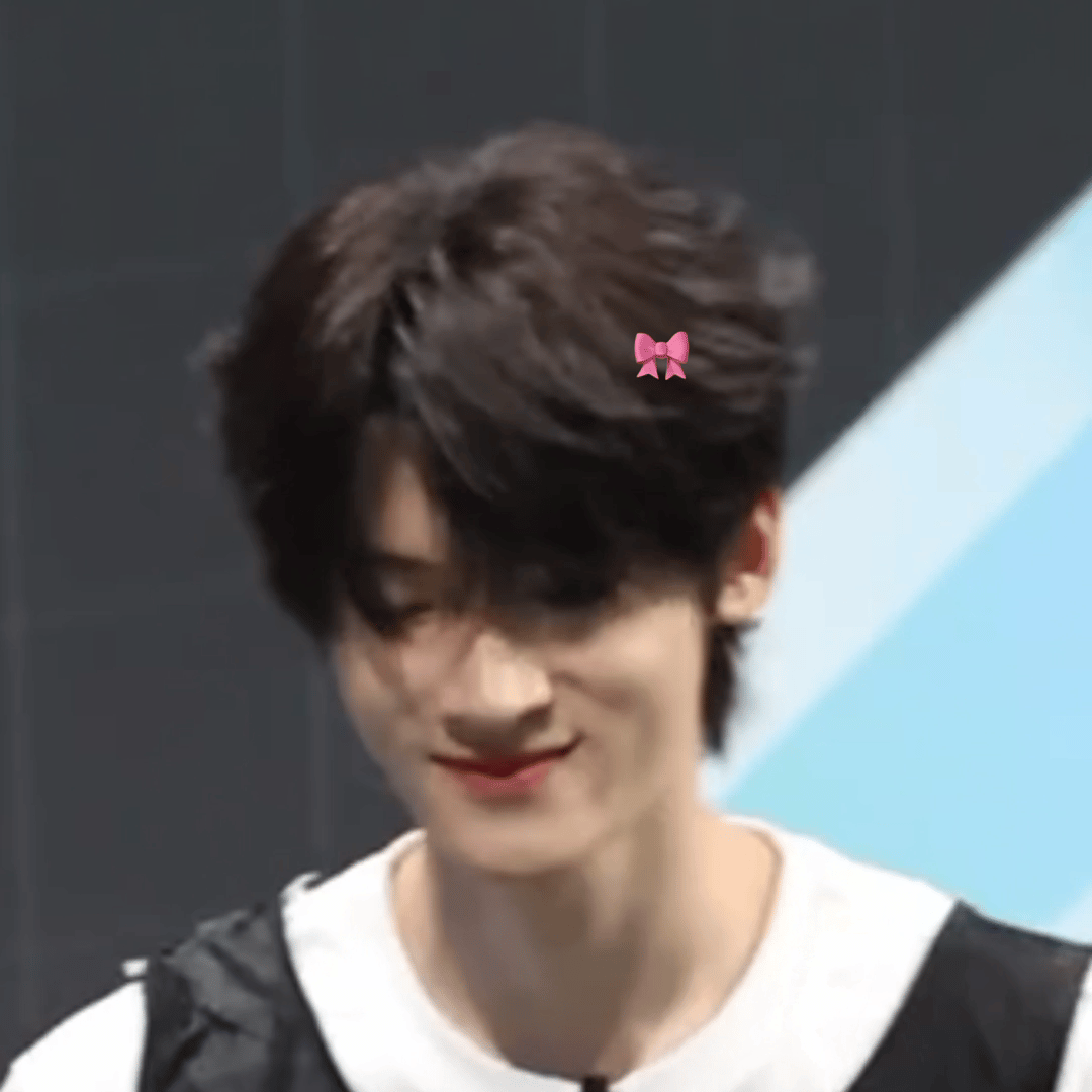 羞羞nian羞羞nian🎀👶🏻👈🏻 