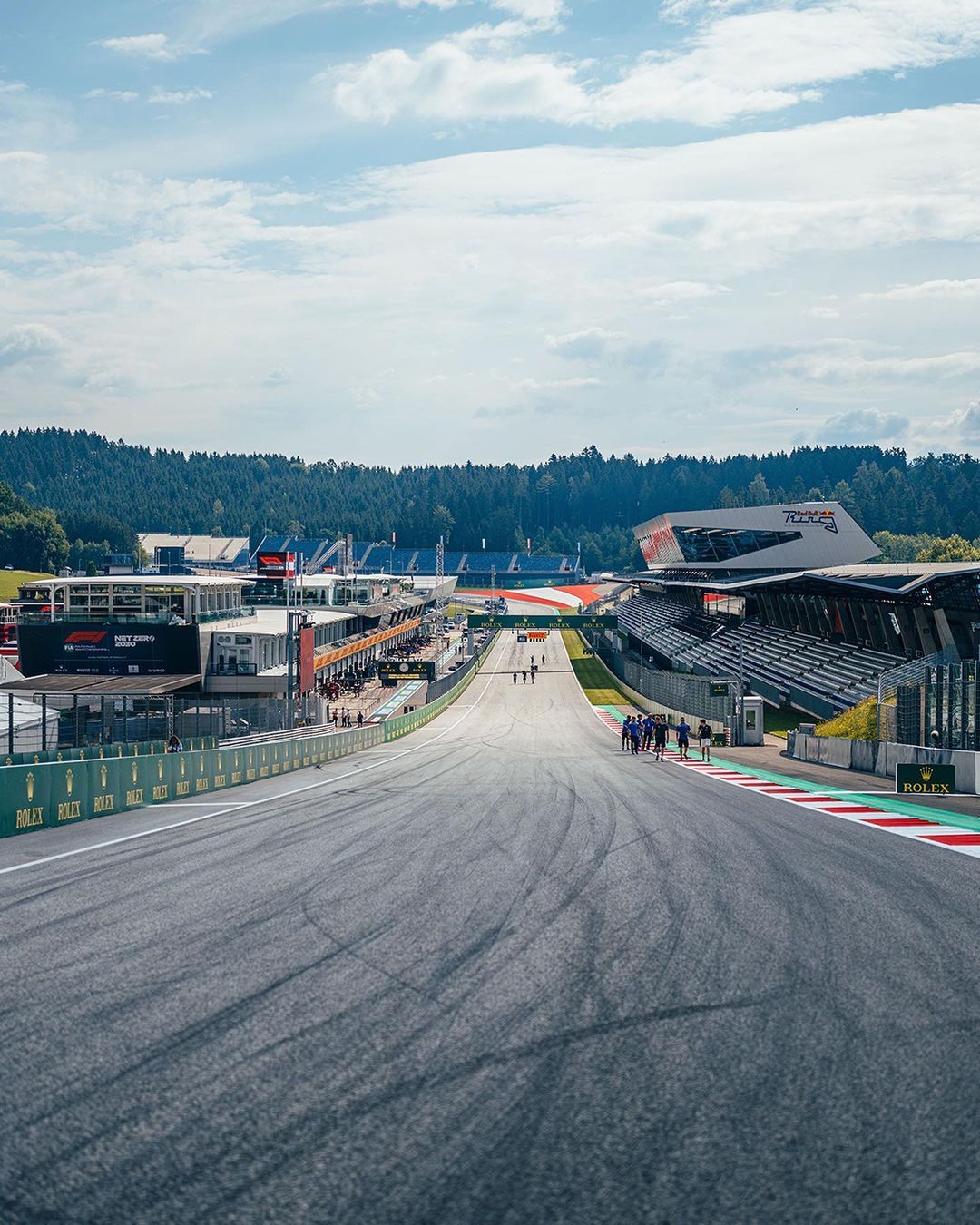 早上好~奥地利大奖赛~红牛环赛道！#2023F1奥地利大奖赛# ​​​#F1##