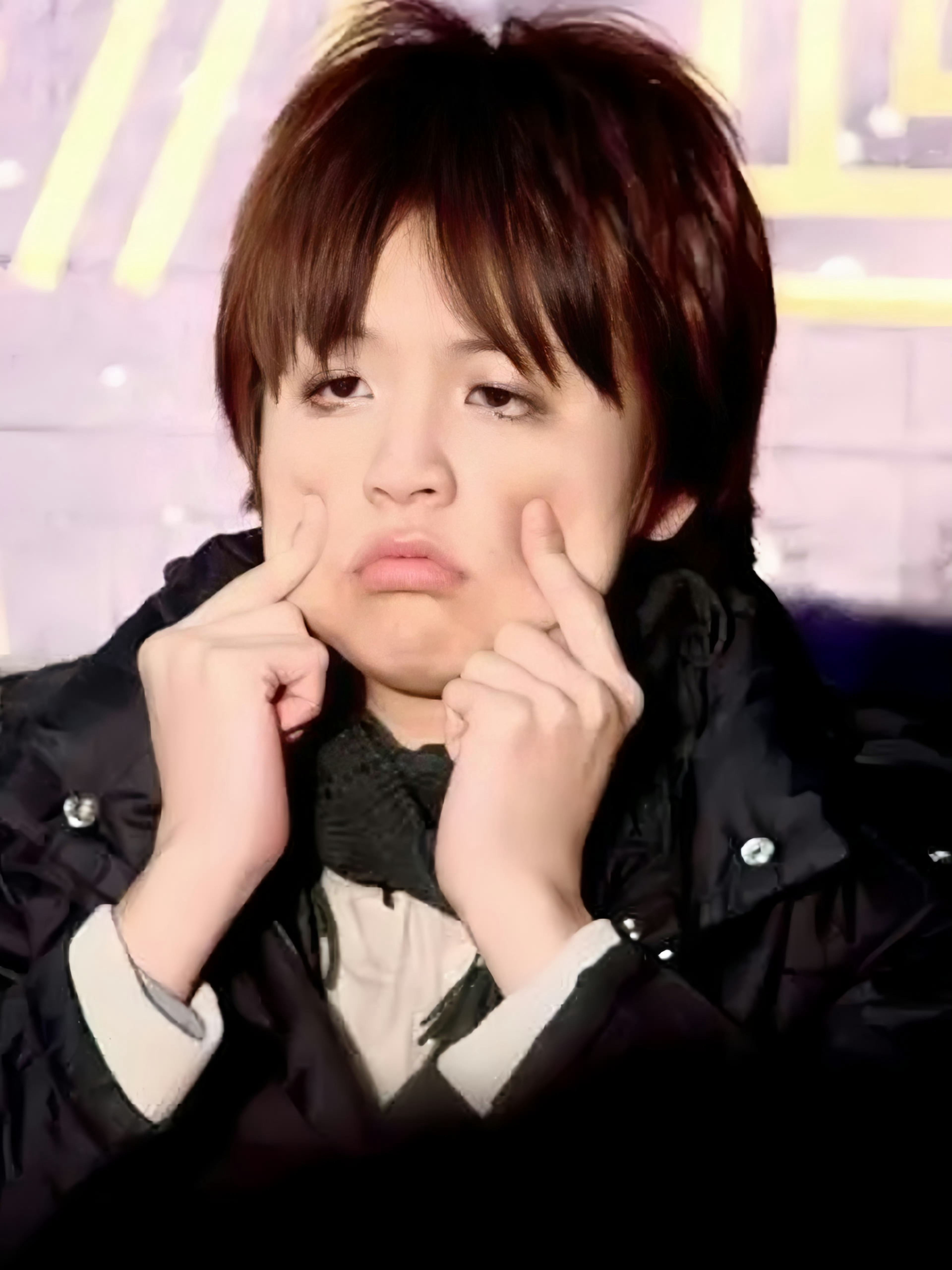 刷到两张曾沛慈超萌照 