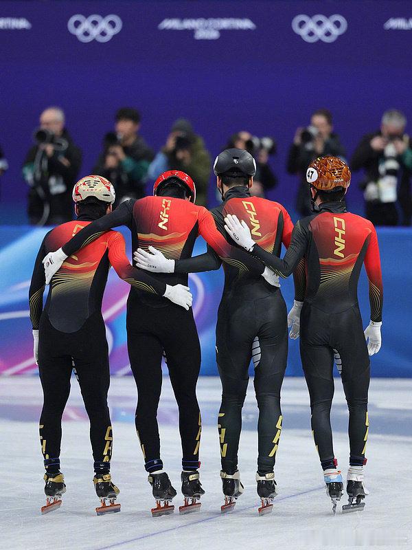 作为昔日“王牌之师”，中国短道队自2002年起连续六届冬奥会均有金牌进账的传统戛