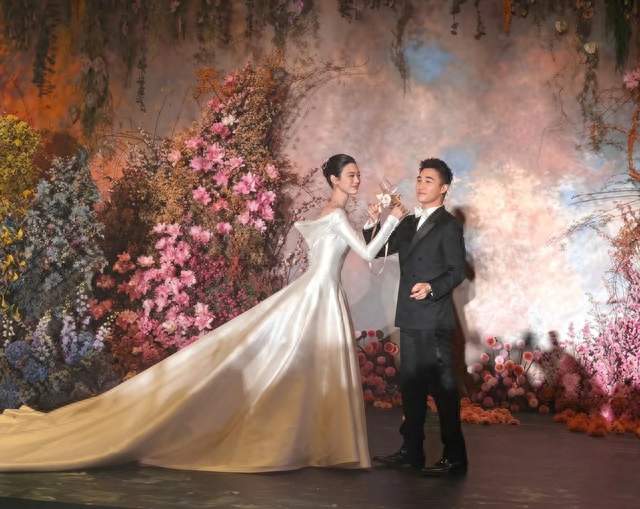 娃都两个还在办婚礼！奚梦瑶这场答谢宴，惹网友热议