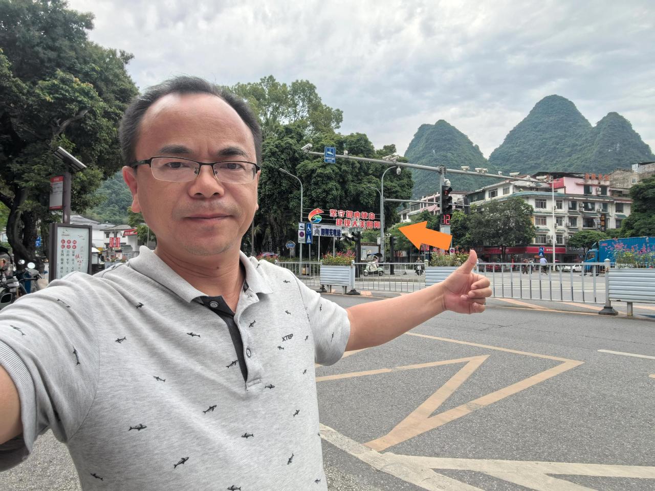 曾经有人问到：“徐老师广踏祖国大江南北，游览过无数山水，如果要推荐十个必须去游览
