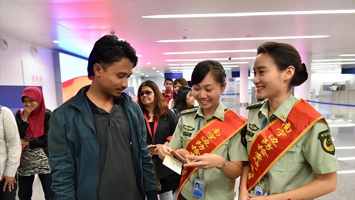 #2024两会全民热议#提升外籍人员来华工作、学习、旅游便利度。建议对待外籍人员