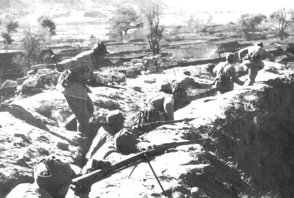 1947年11月，石家庄战役全面展开。晋察冀野战军严格按照中央军委指示，结合战场