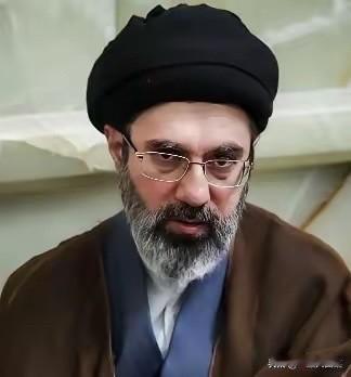 伊朗现在终于明白过来了，自己不管买什么装备都没用，现在的当务之急就是要把美国在自