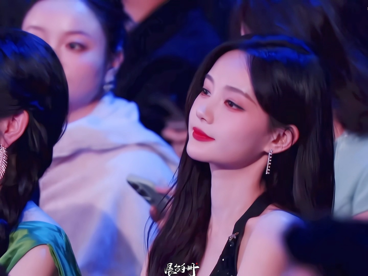 李一桐冷脸好美啊 