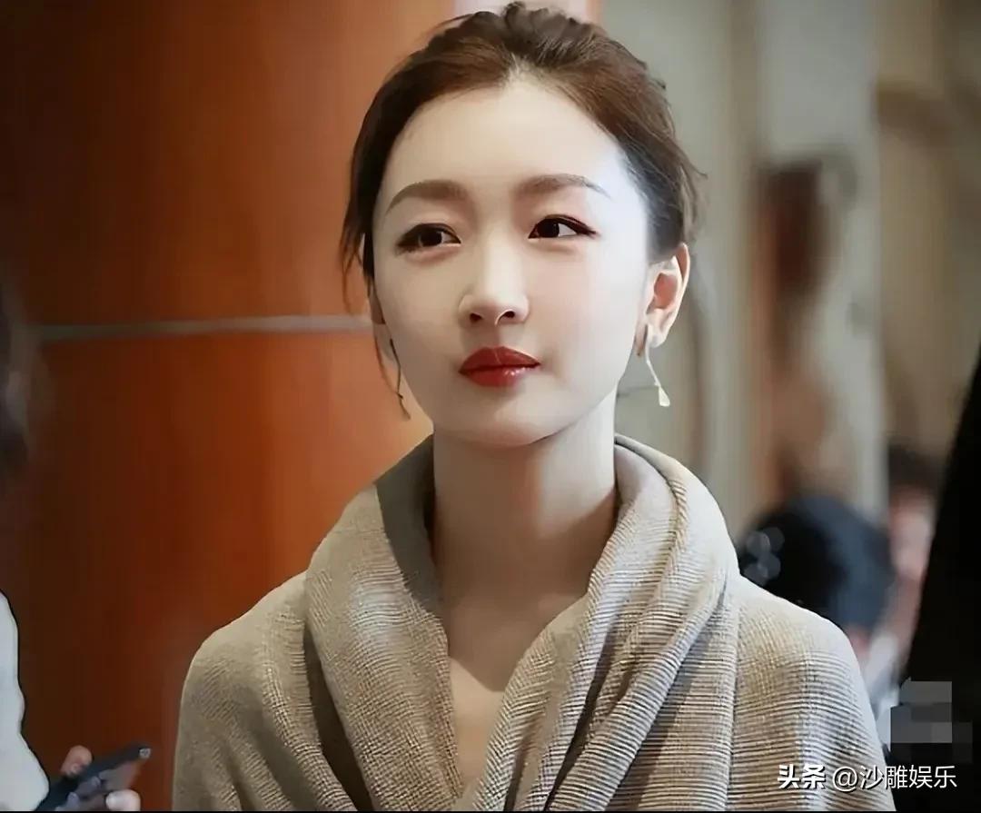 周冬雨，高调官宣！

3月21日，周冬雨突然空降热搜。原本以为又是啥恋情瓜，结果