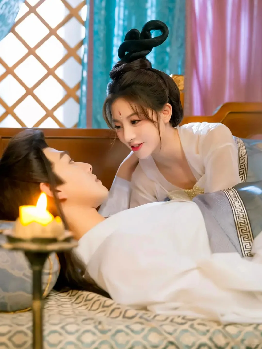 哇哦‼️氛围感绝了‼️高甜下饭‼️巨巨巨期待‼️
	
🧚‍♀️剧名：《峨眉令 ...