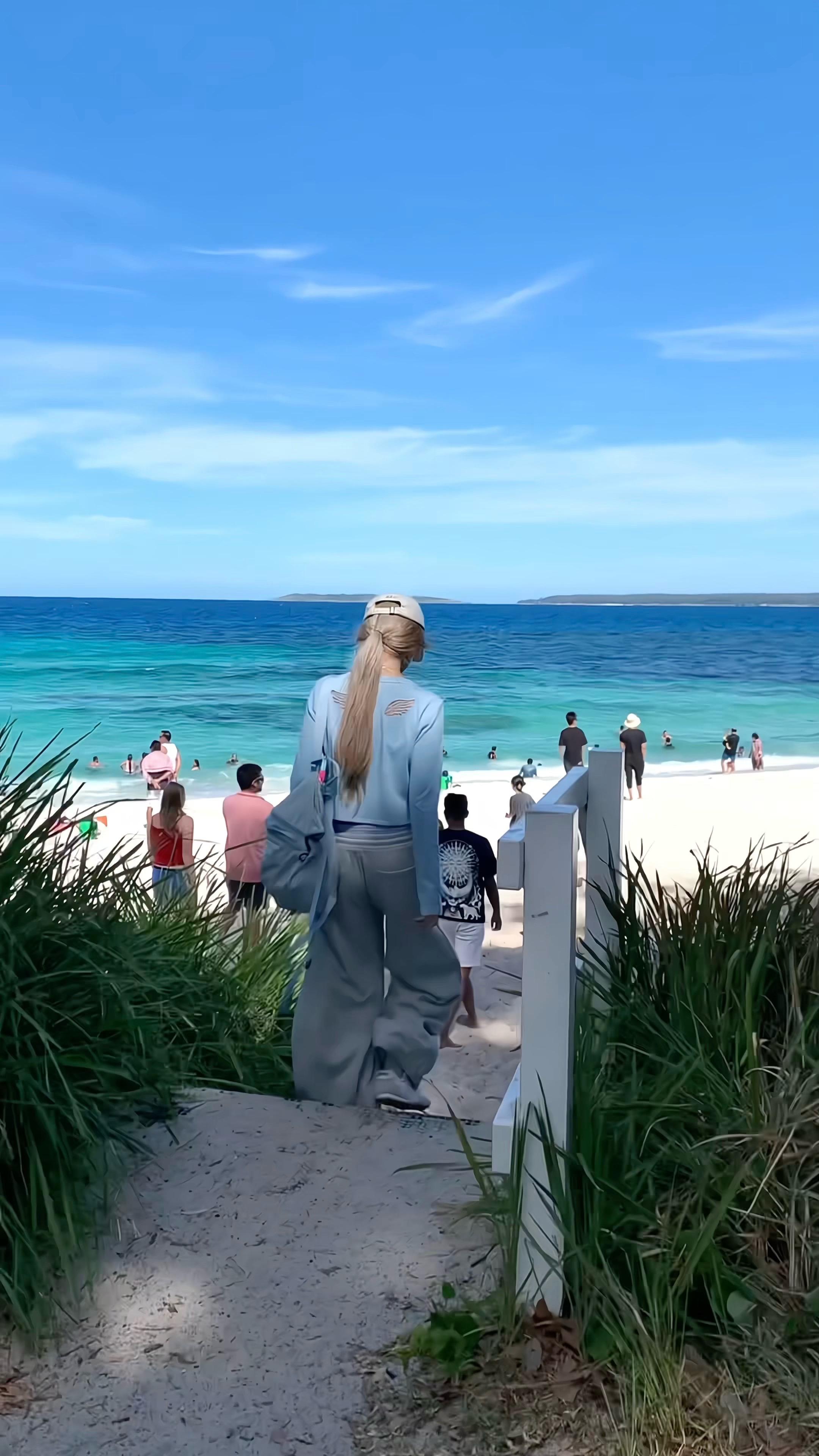 人不会同时有钱 有时间 有心情 差不多就出发吧