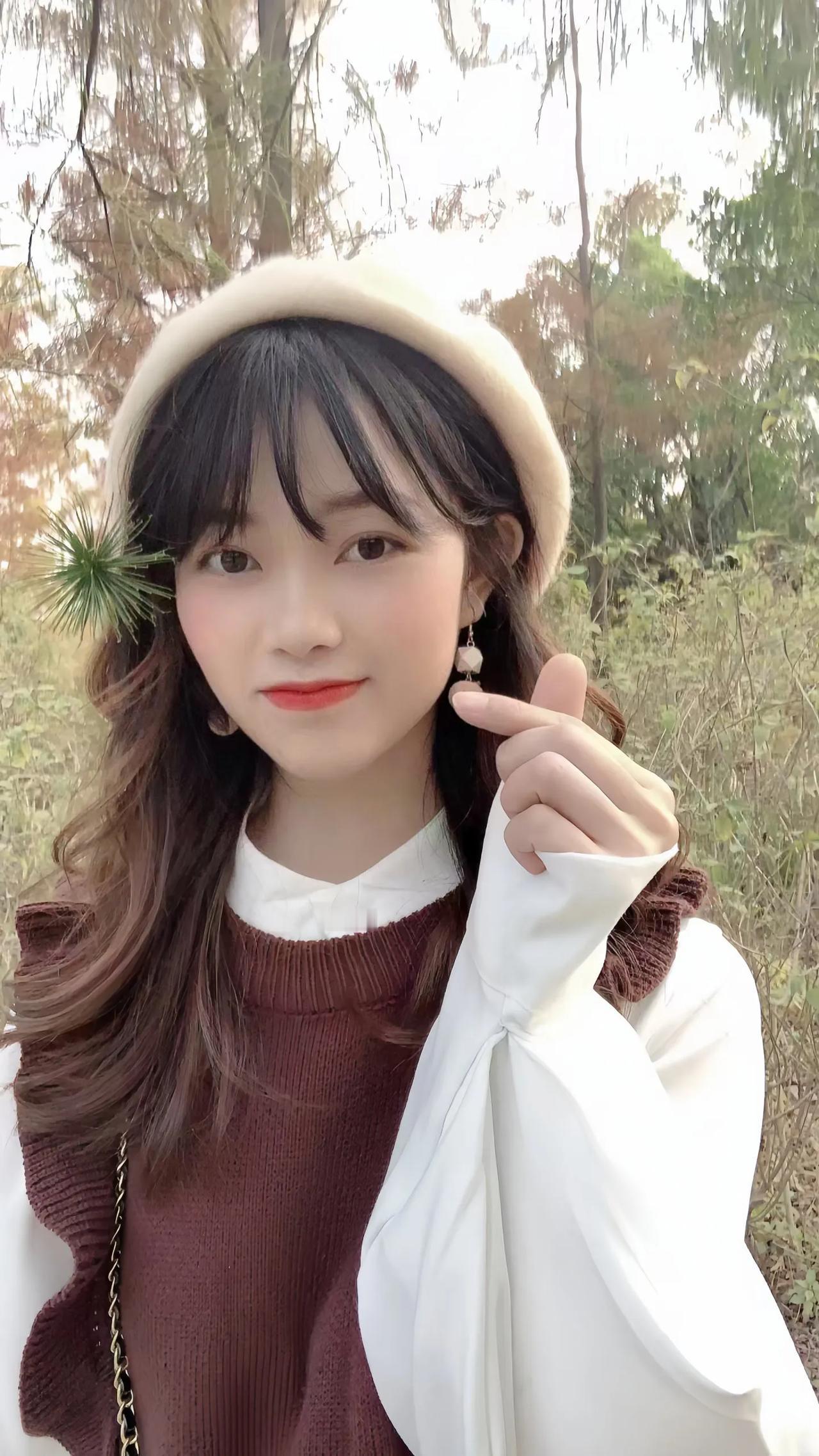 我来自广西梧州，岑溪市，出生于农村！

我出生于1995年，我猜，你们一定没做过