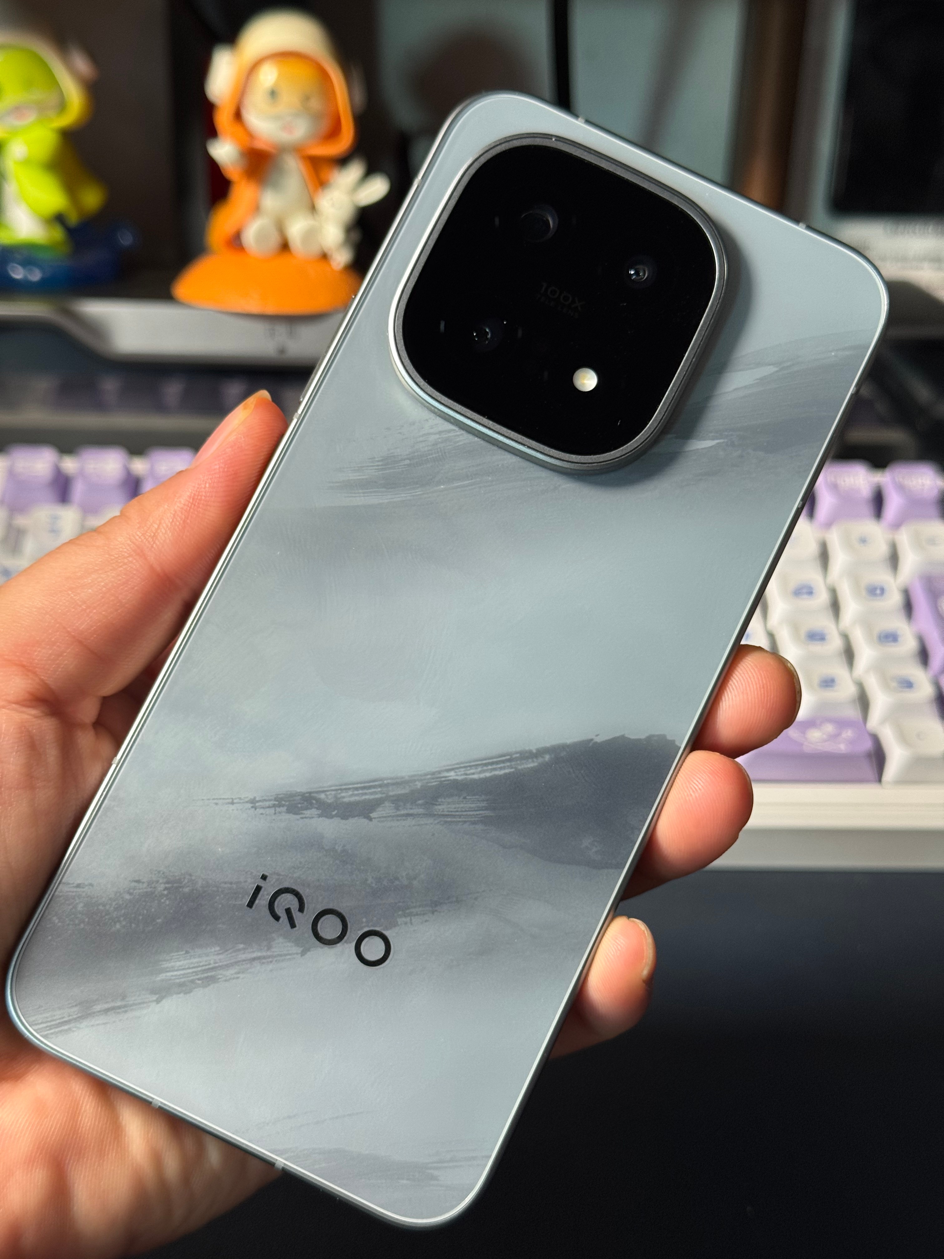 iqoo[超话] 本来以为iQOO15只是台游戏手机，上手后才发现日常用也超顺手