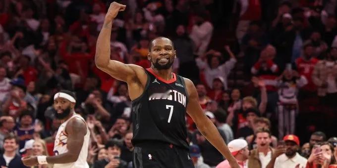 等了一个常规赛，终于等到了杜兰特和阿门的轮休。
刚看到了火箭的伤病报告，已经确定