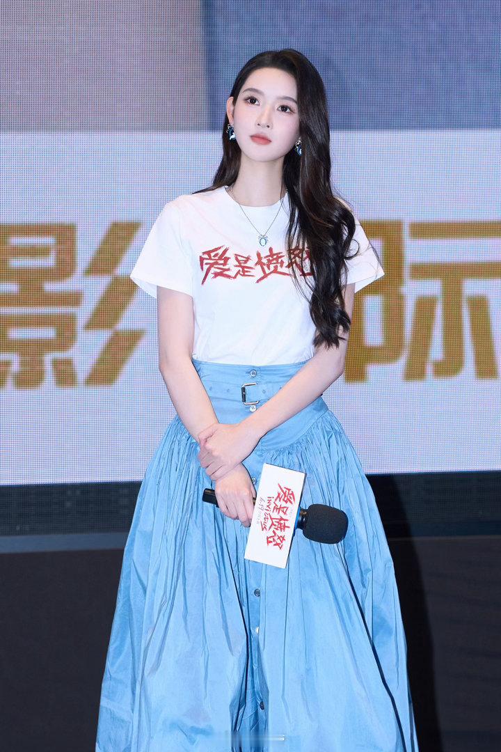 王玉雯别说了王安宇破碎了 她讲那场戏的时候，自己先红了眼，然后王安宇也扛不住了。