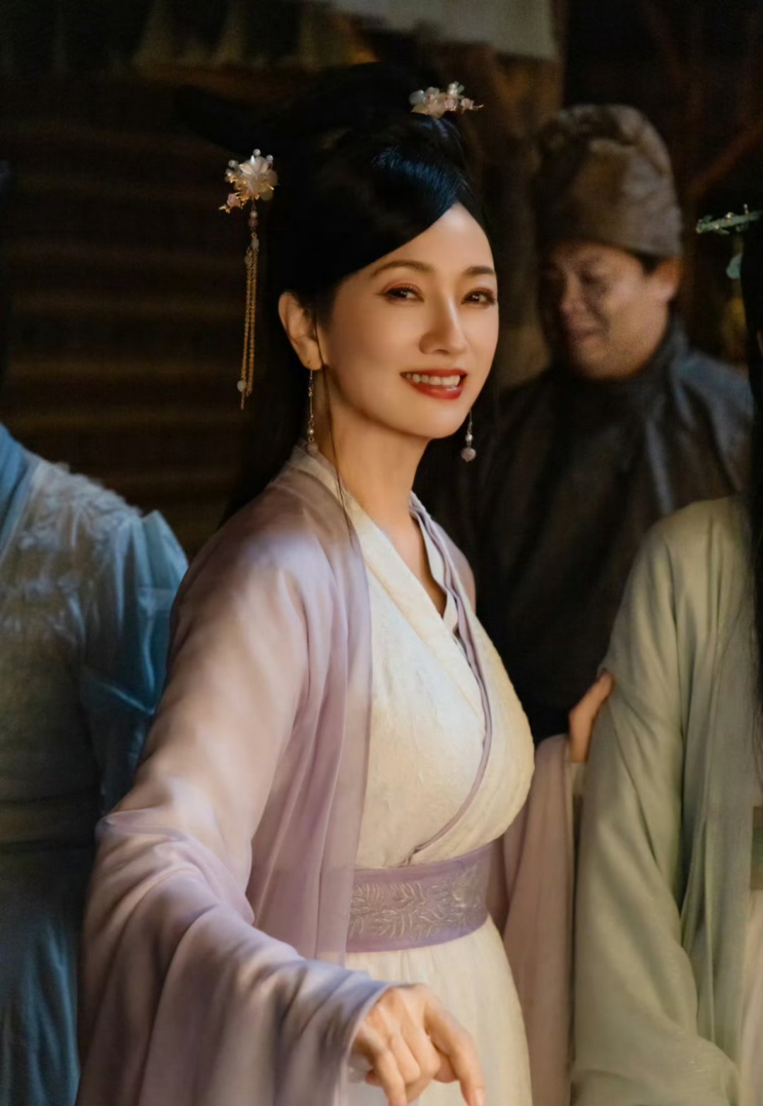 芝姐绝活杠杠的👍不过没看够！！赵雅芝姐姐1115多来点绝活儿[期待][送花花]