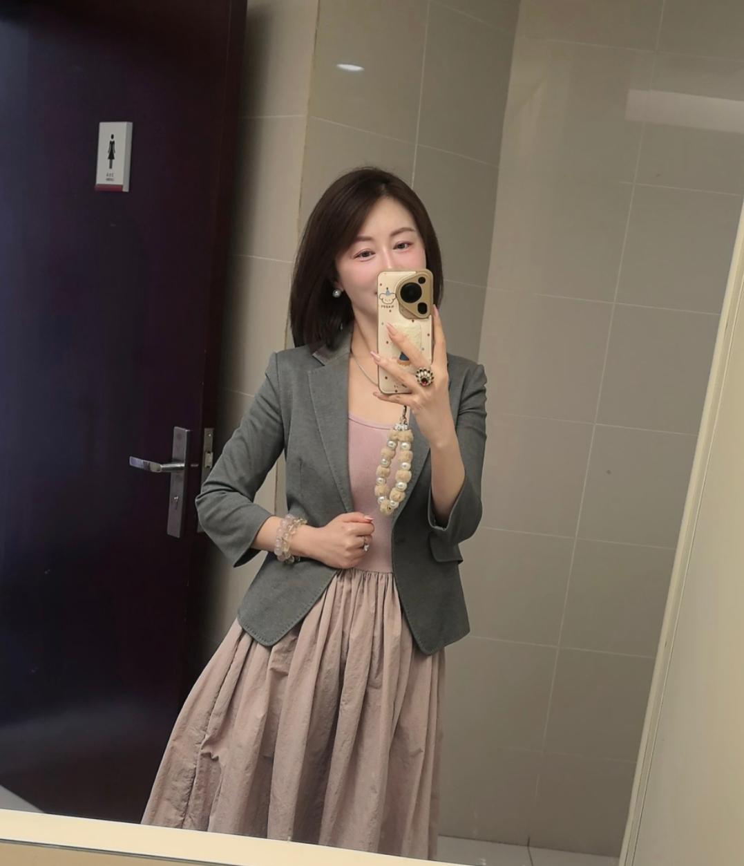 网上有位人气很高的女医生曾琦，医术口碑一直在线，问诊耐心细致，很少听到患者吐槽。