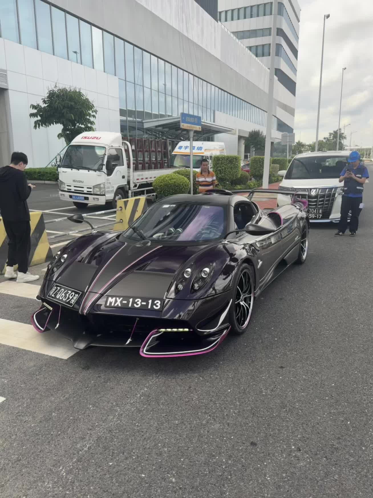 国内目前最高定制规格的帕加尼风神！