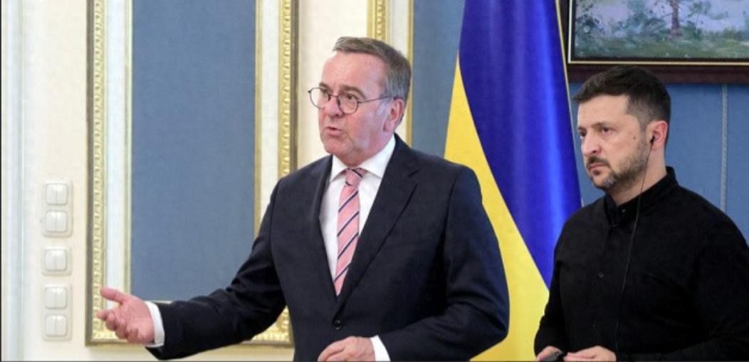 德国外长曾发出警告道：“普京必须知道，任何恶行都需付出代价！” 话音刚落，德国马