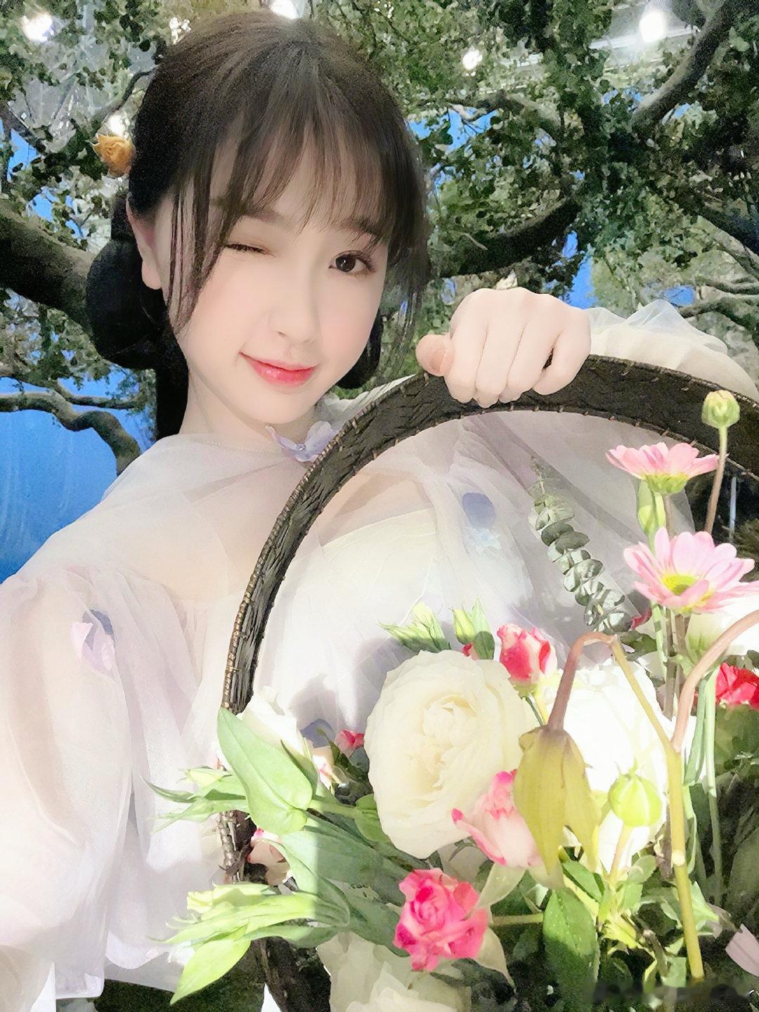 虞书欣[超话] 🐟 虞书欣🐟 虞书欣灿如繁星 🐟虞书欣林晚星 “炽热的阳光