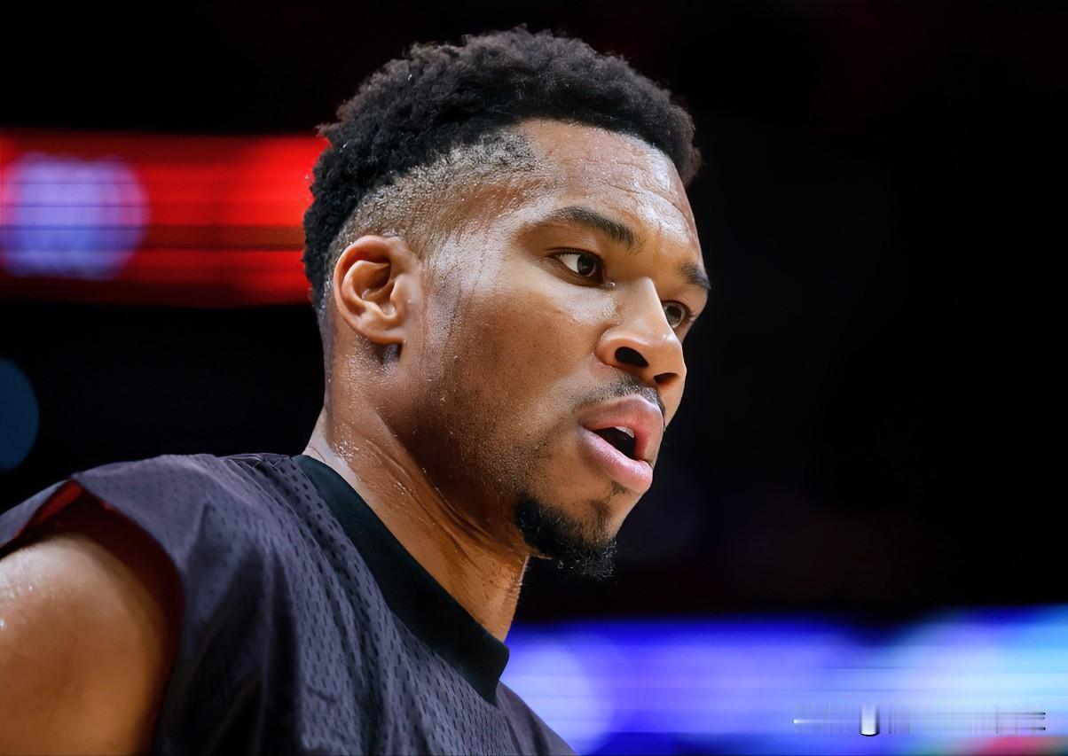 太扎心！字母哥疯狂空砍彻底破防！加盟热火是最大错误？

NBA常规赛再度爆冷，热