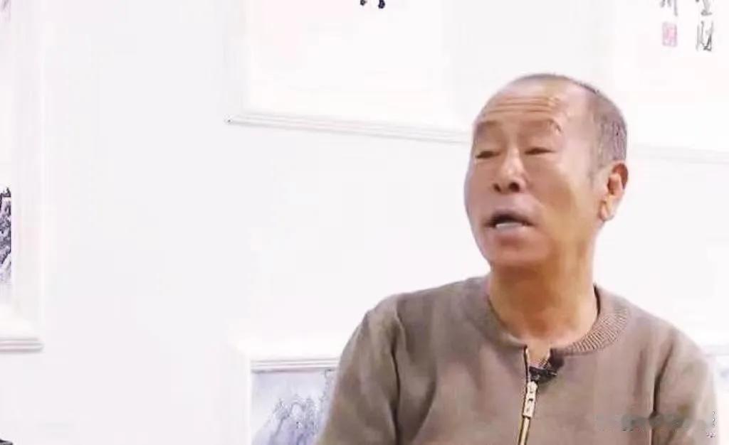 大爷今年65岁了，退休金3500，但想找个年轻漂亮的，自想找45的[微笑]，刚开
