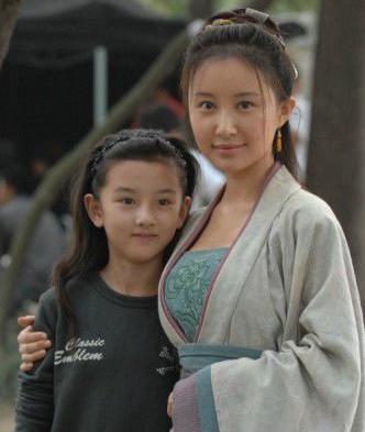 舒畅和宋祖儿原来还有这层关系！

舒畅从小跟舅舅生活，而她的舅舅和宋祖儿妈妈是重