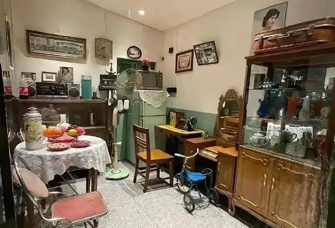 80年代，这样的家庭处于什么水平？ ​