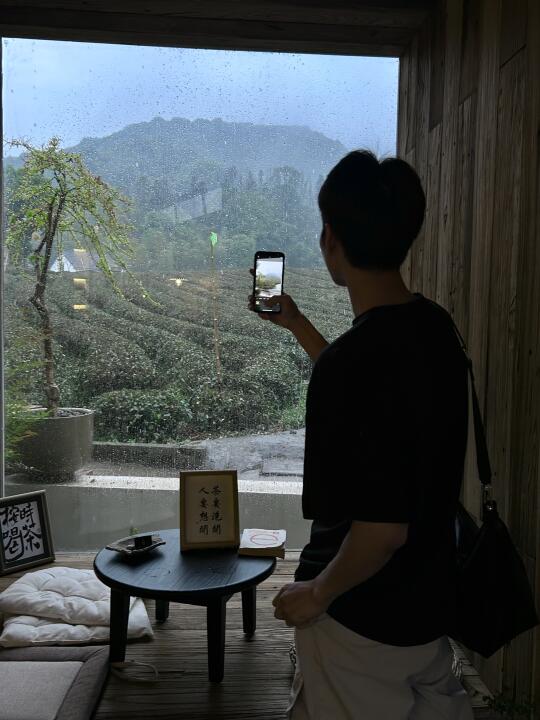 杭州雨天适合发呆的日系咖啡店，隐约雷鸣🌧️