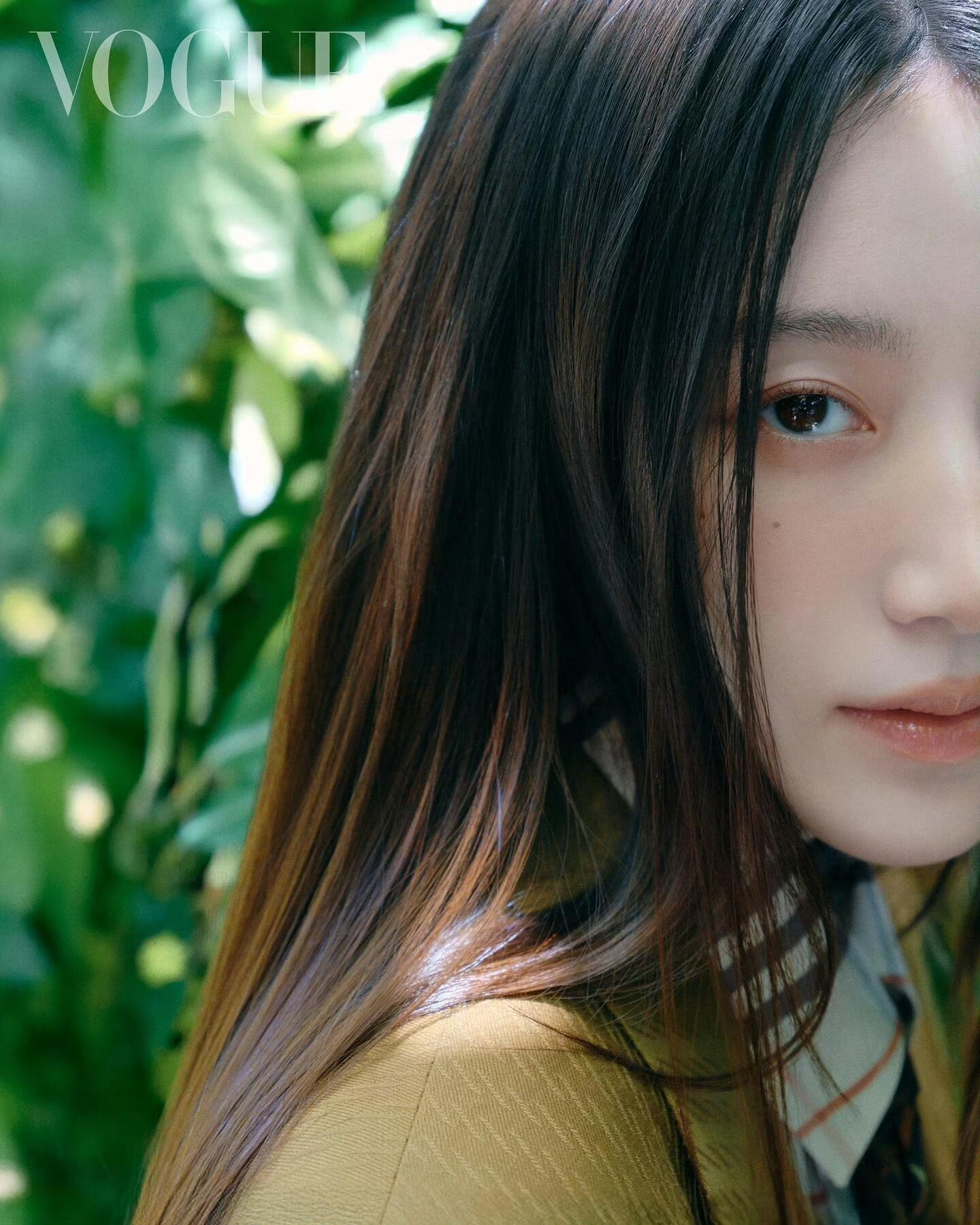 【叶舒华】真的有种古神话里的女神换上现代装扮的感觉 我看着这组满脑子都是刷儿穿着