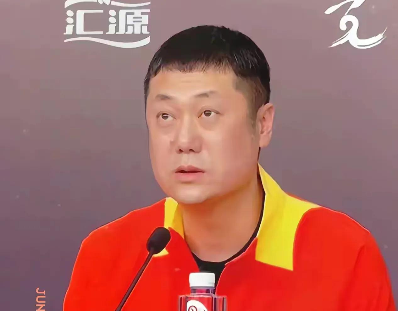 新的中国女排看到了新的希望，新的主教练没有辜负球迷的期望。
赵勇的慧眼识珠，在对