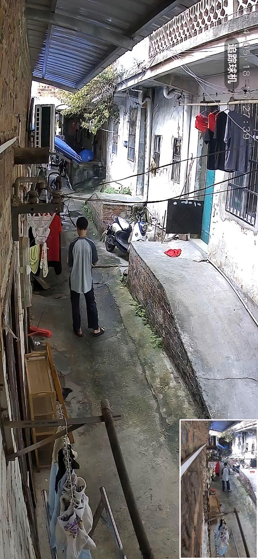 周末放松下，玩个游戏，大家来找茬，能一眼找到吗[doge] ​​​