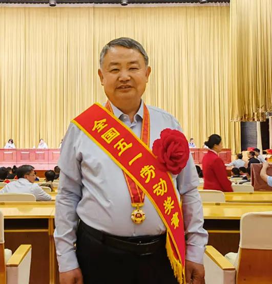 千里奔赴助农兴！专家安广池，把山东农技种满巴山渝水
 
安广池，男，1967年3
