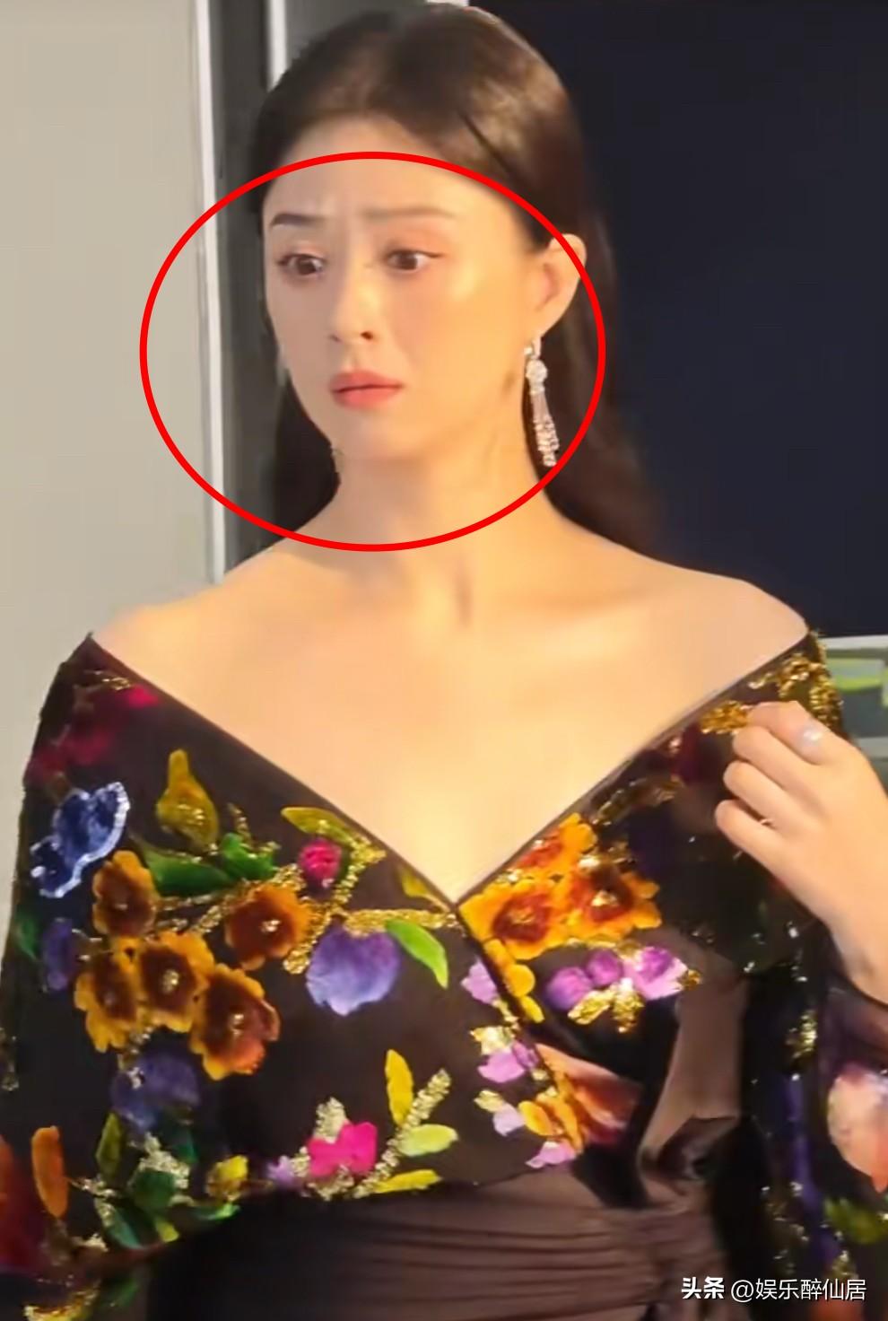 虽然蒋欣瘦了，但是我怎么感觉她越来越有一种苦相呢？
尤其是她的下巴和嘴，总感觉想