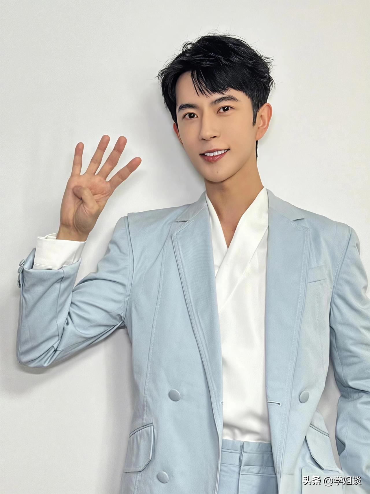 于朦胧的事给娱乐圈明星提了个醒

那就是找助理和经纪人

一定要找真心实意为自己