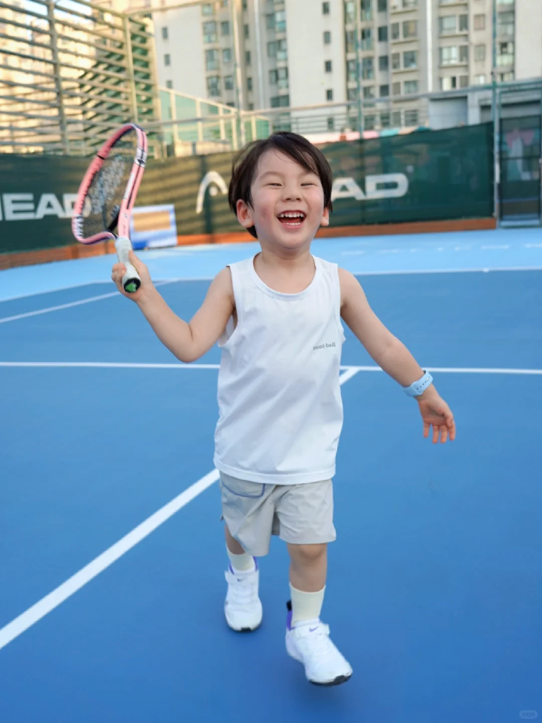 小孩哥太帅了吧🎾先给姨姨预热一张九宫格
