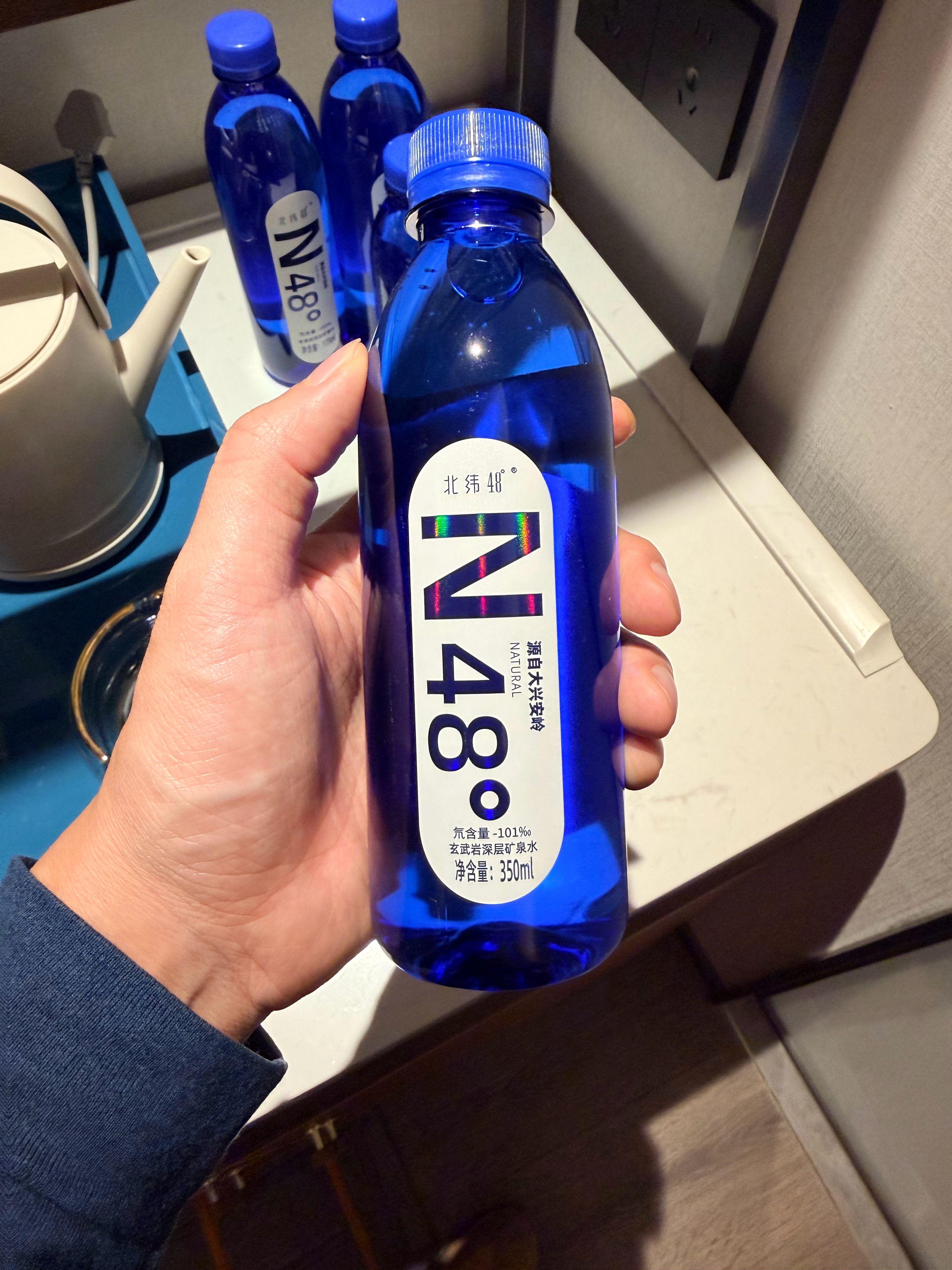 这矿泉水在东北啥水平？来这边净看到新鲜的水