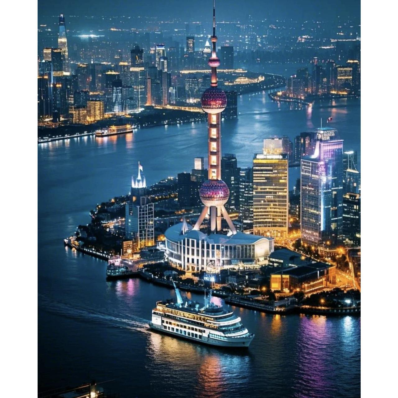 上海七莘路地铁站附近突然发生地面塌陷！现场的视频让人看得心惊肉跳，好好的路面一下