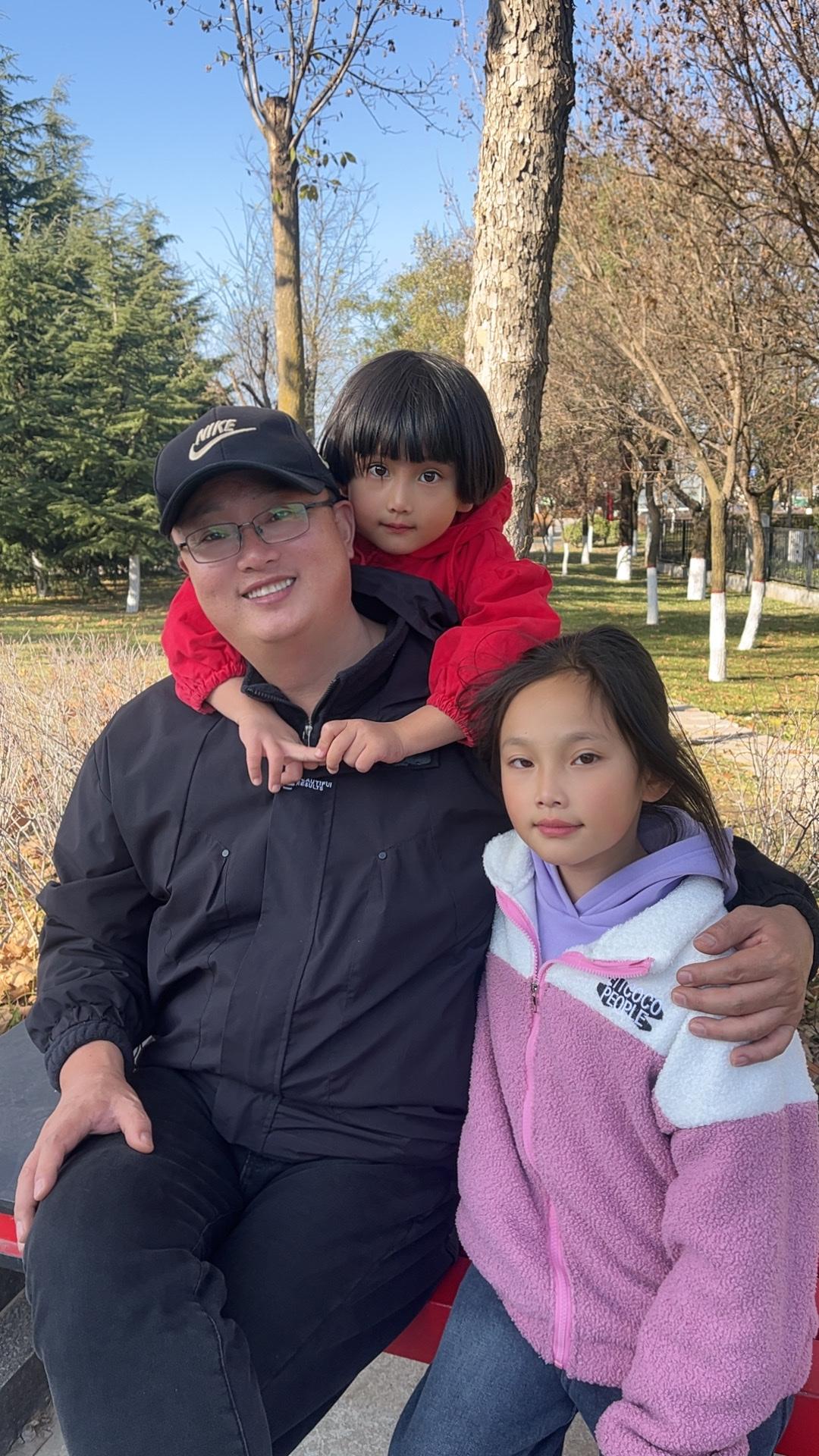 亲爱的粉丝朋友们，西北郎想借着这几年的经历，跟大家说几句既现实又扎心的心里话。过