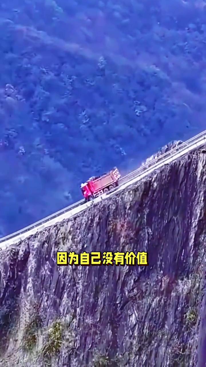 我一个朋友都没有，不知道你们信不信，因为自己没有价值，所以没有人会搭理我。其实无