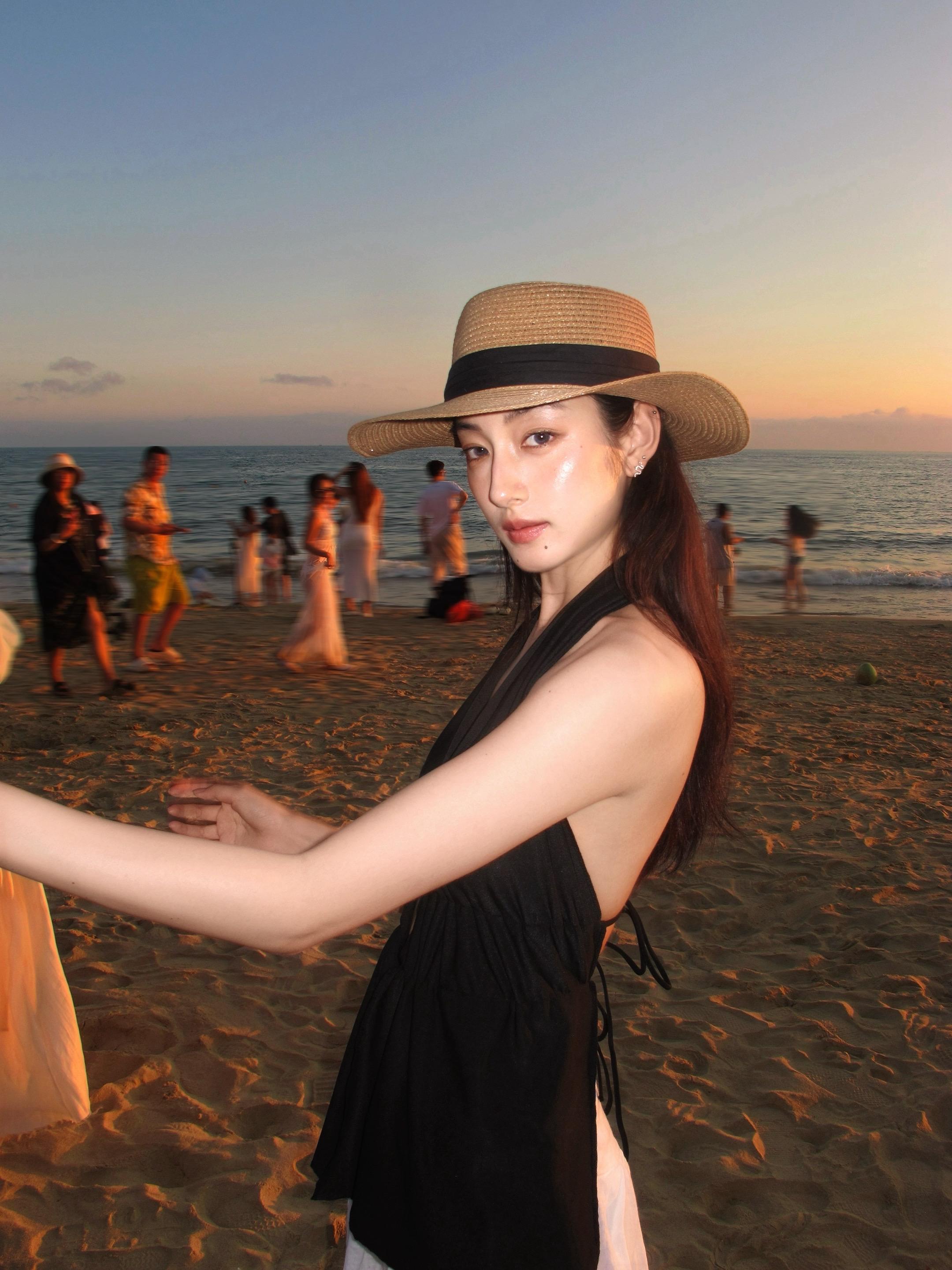 Golden Moments 🌅。