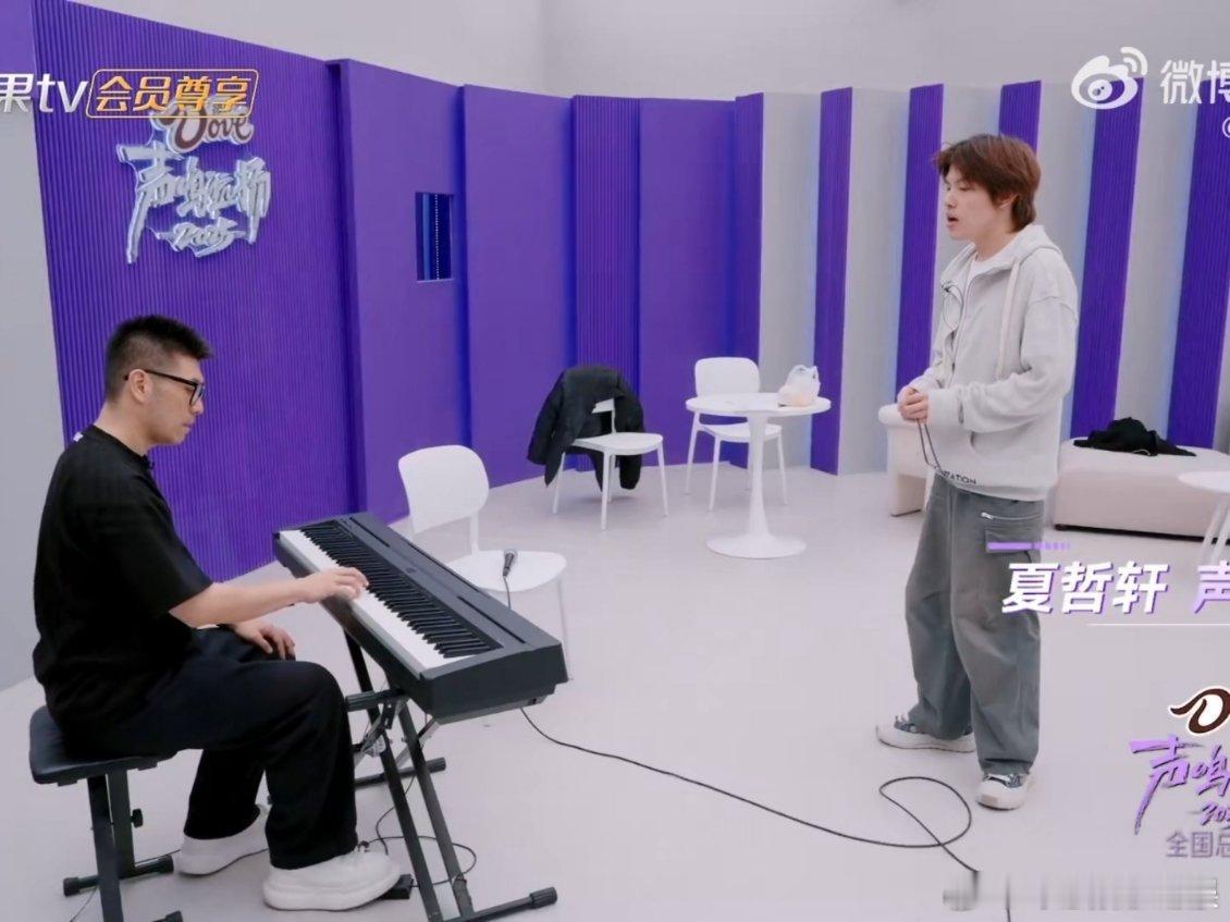 大型“后悔”现场！ 声乐课前炫完炸鸡冰淇淋，唱歌时打嗝不断影响发挥，疯狂念叨“再