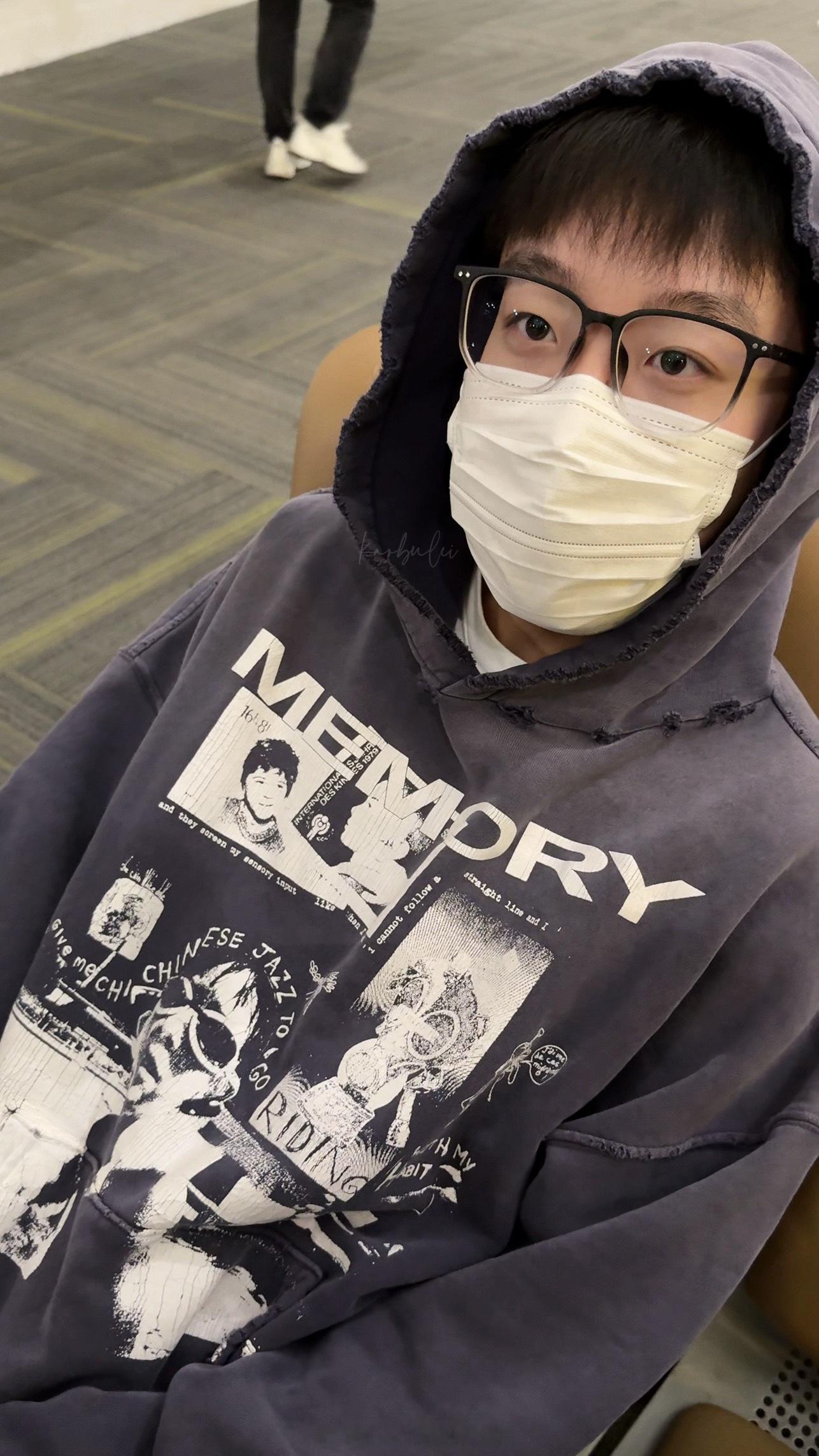 陈泽陈泽一万杯奶茶事件：抖音粉丝破 2500万，豪掷约 20万元，送 1万杯奶茶