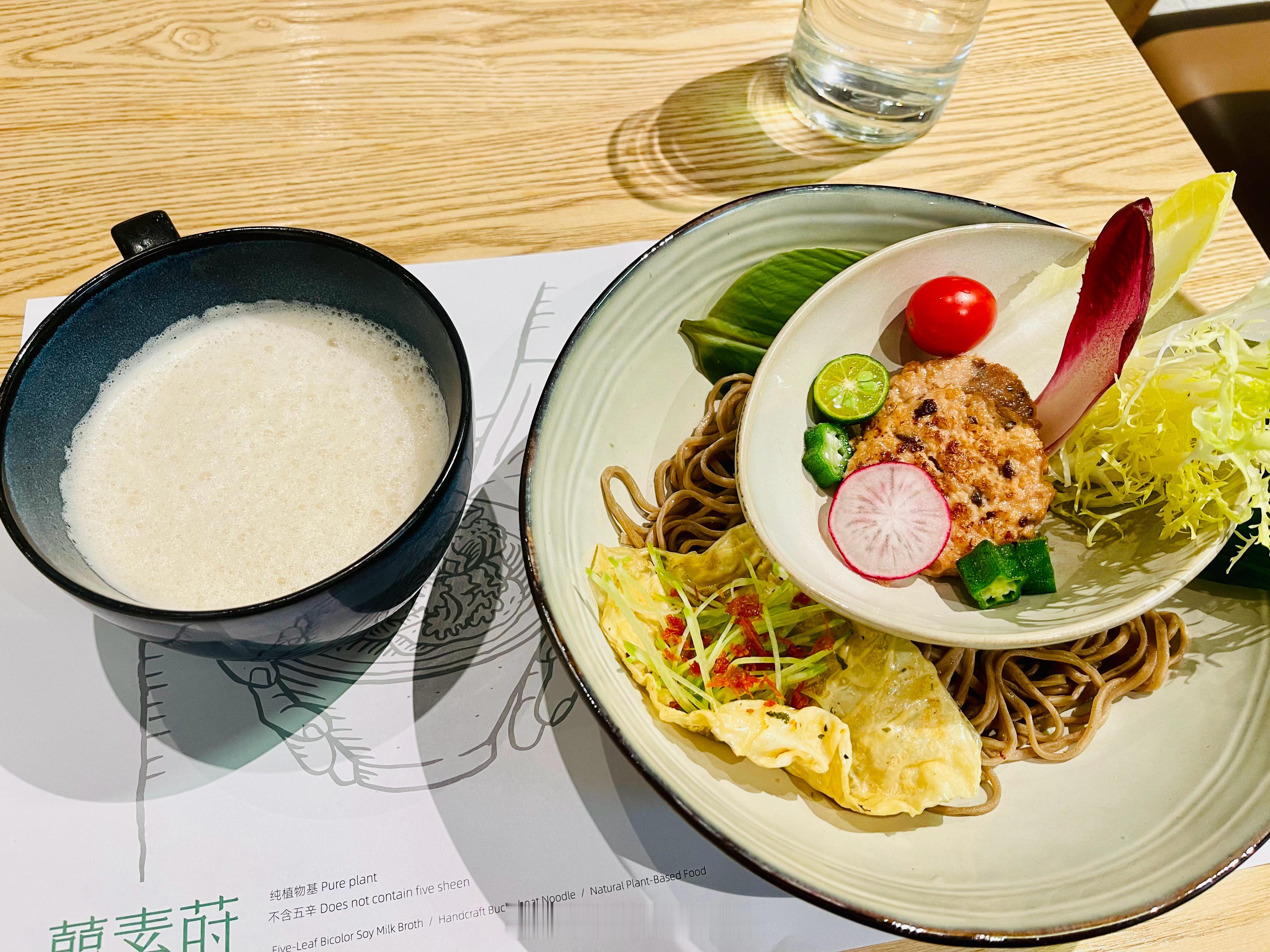 下雨天，只想睡觉吃饭睡觉吃饭[二哈]一干脑力活就fafa声[awsl]#今天吃美