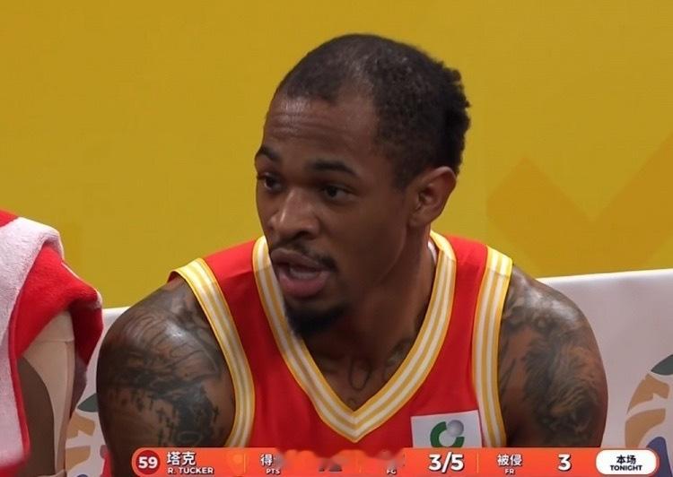 这个塔克是真厉害啊！卫冕冠军广厦男篮今年在外援层面依旧保持竞争力，还增添了很多的