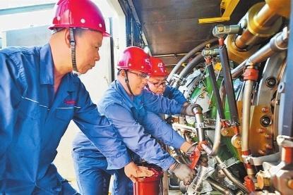 国内首台16兆瓦级燃机在安阳试车成功

 
 
 


 
 原标题：搭建硬核试