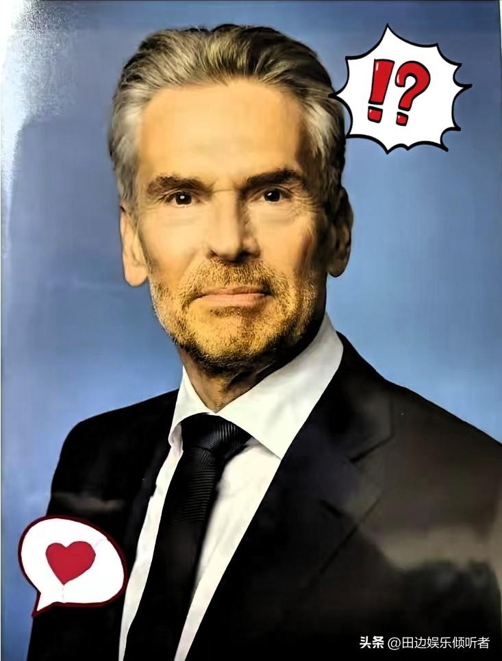 近几日荷兰光刻机巨头ASML出来放话了。

说在美国封锁下，中企现在想买到EUV