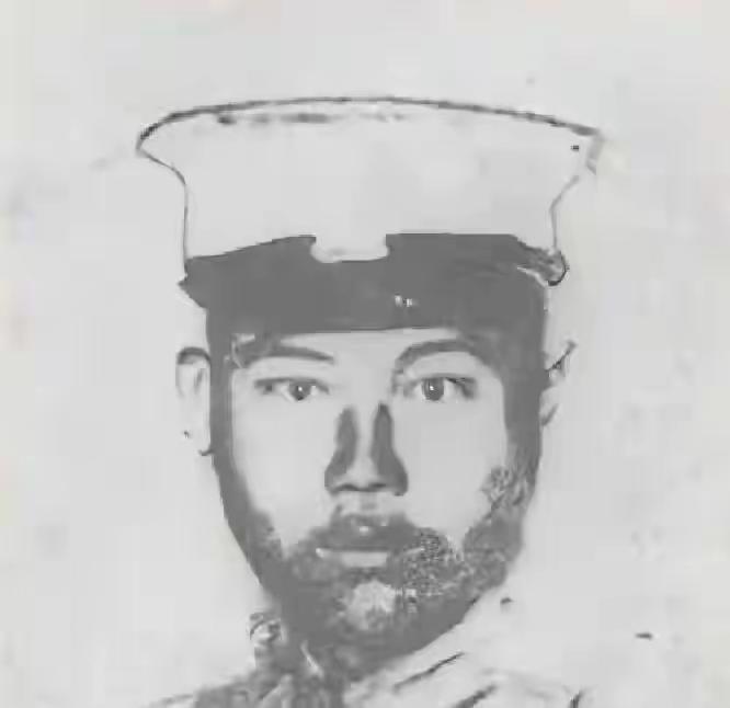 1935年，3万红军穷得穿草鞋进遵义，抄了军阀家竟翻出28万大洋，12天后百姓站
