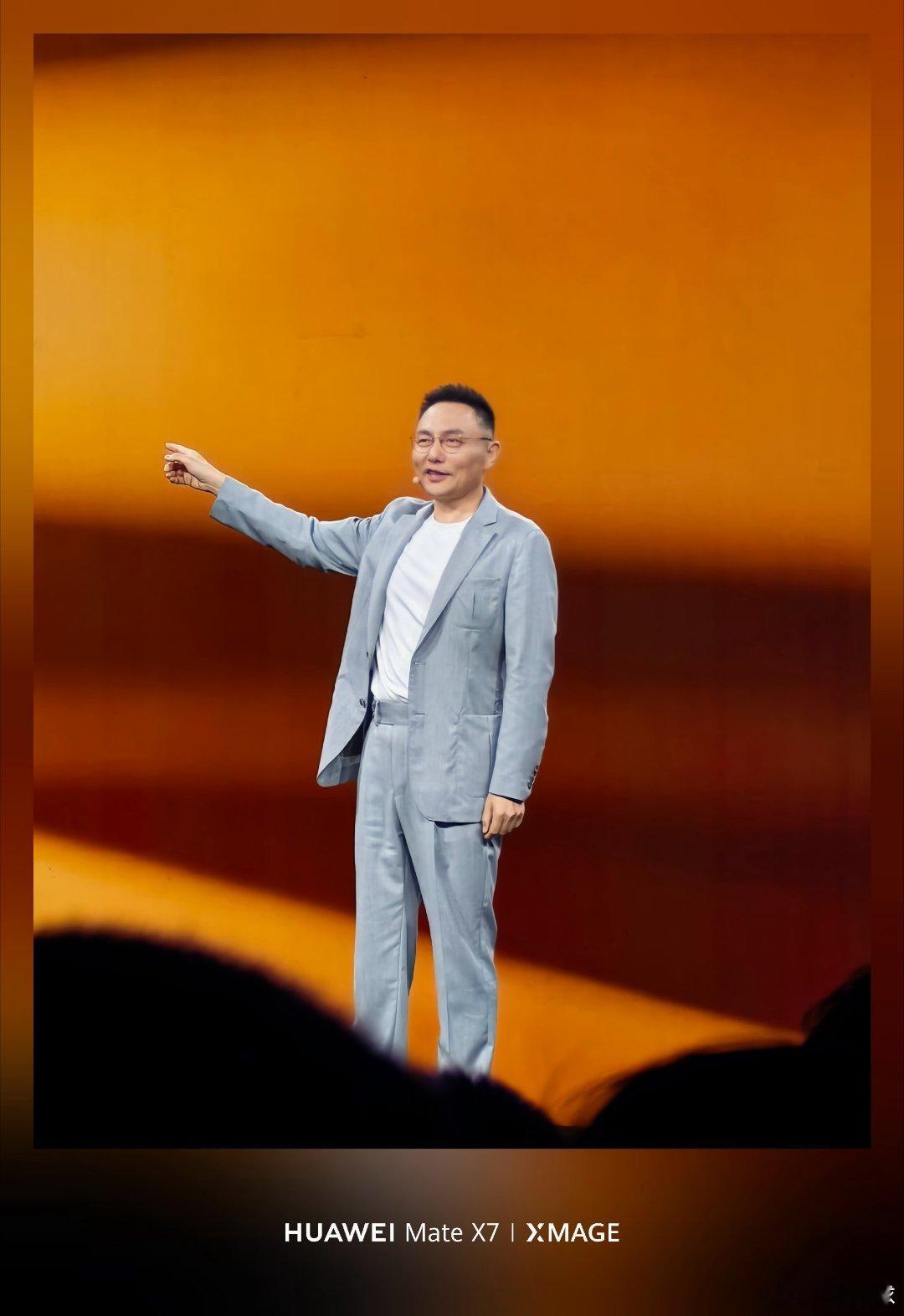 AI已经无处不在，未来智能交互核心“贴人心意”。华为Mate X7的本质，就是用