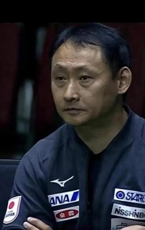 被日本乒协永久吊销教练资格、终身禁止进入国家队训练基地的人，然而才过去17天，他