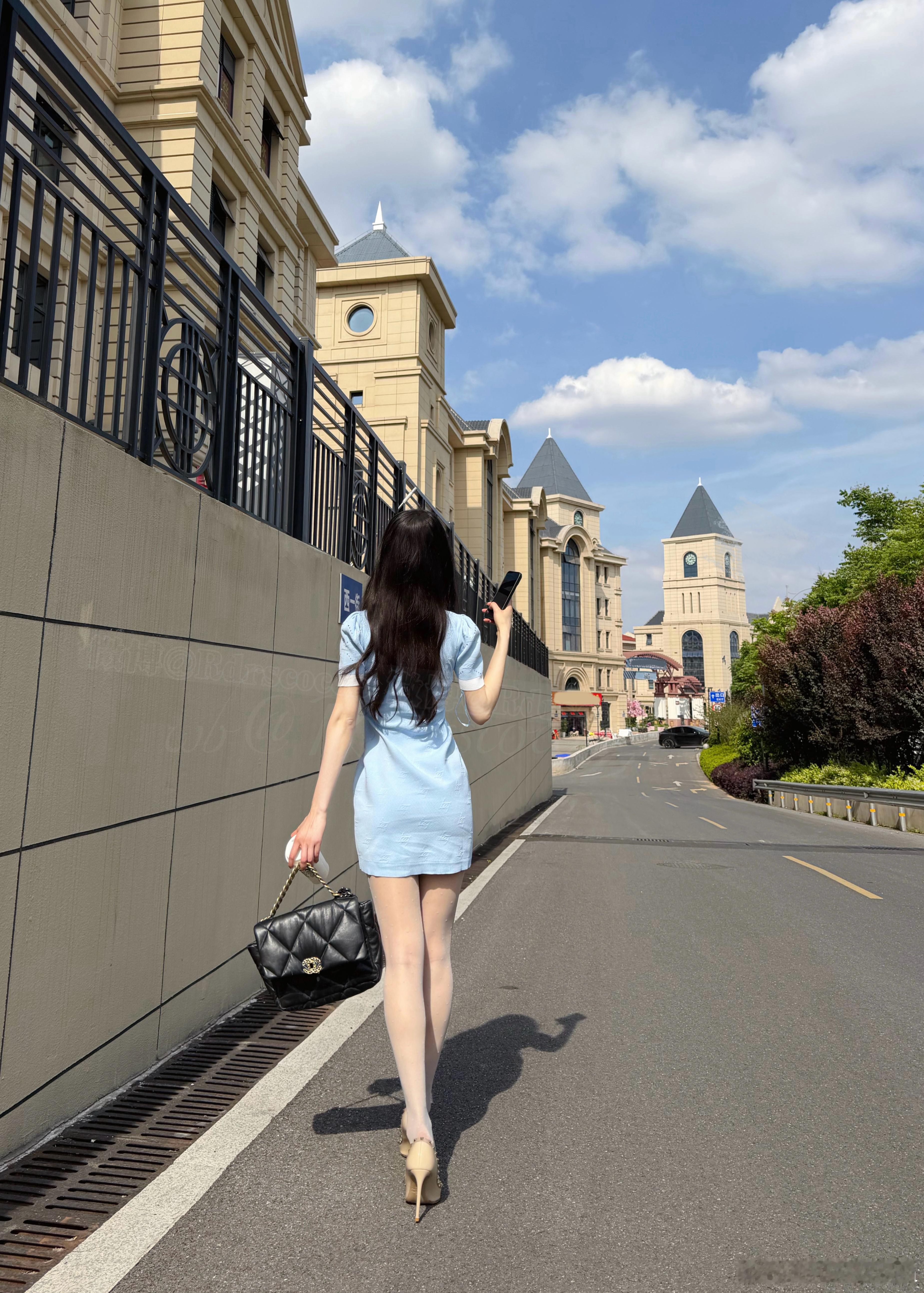 篮色裙子的浪漫测测你视力，看到的是什么颜色什么款式今天穿什么ootd