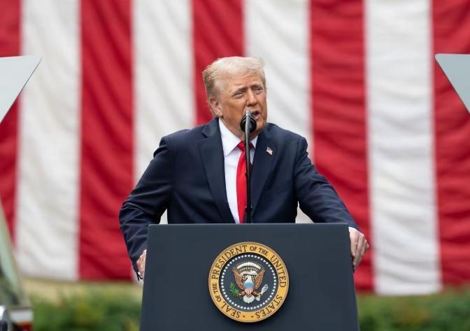 [心]特朗普开始对穆斯林国家动手了

“特朗普要对穆斯林国家动真格了”——最近国